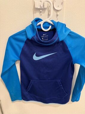 Boy’s Nike Kids Blue Two-Tone Dri-FIT Hoodie